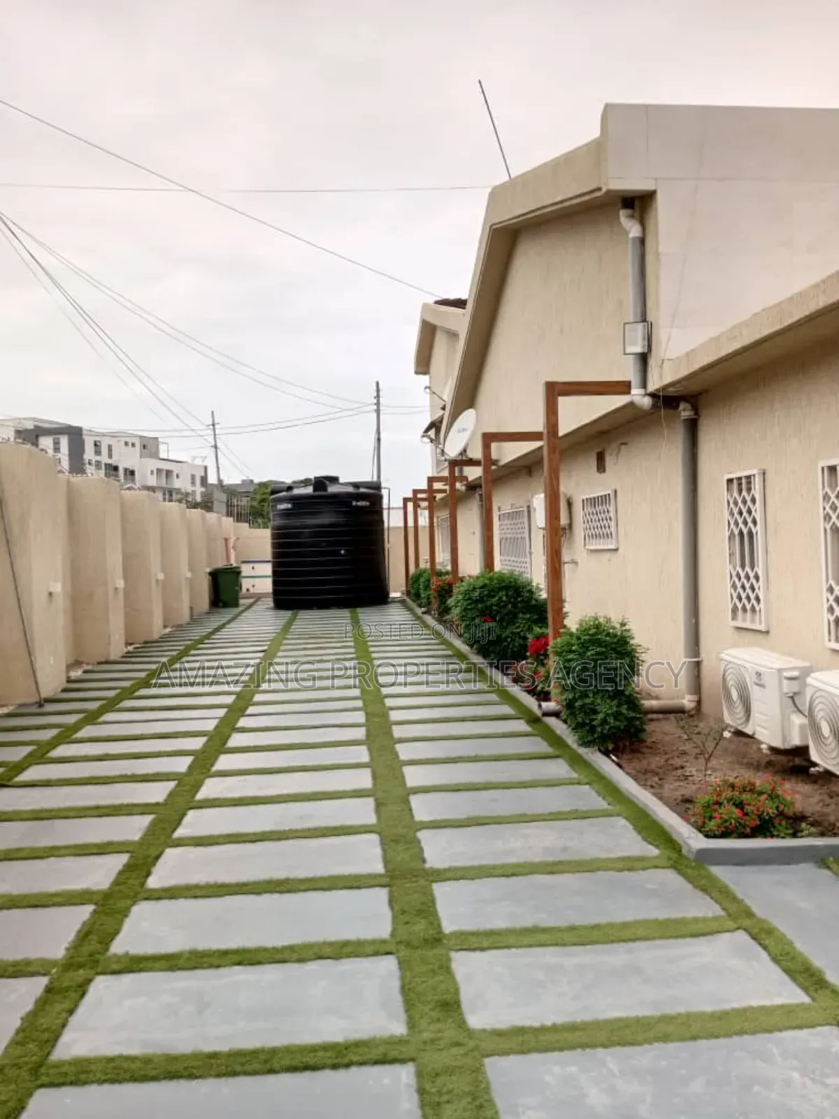 5bdrm House in Labone for sale