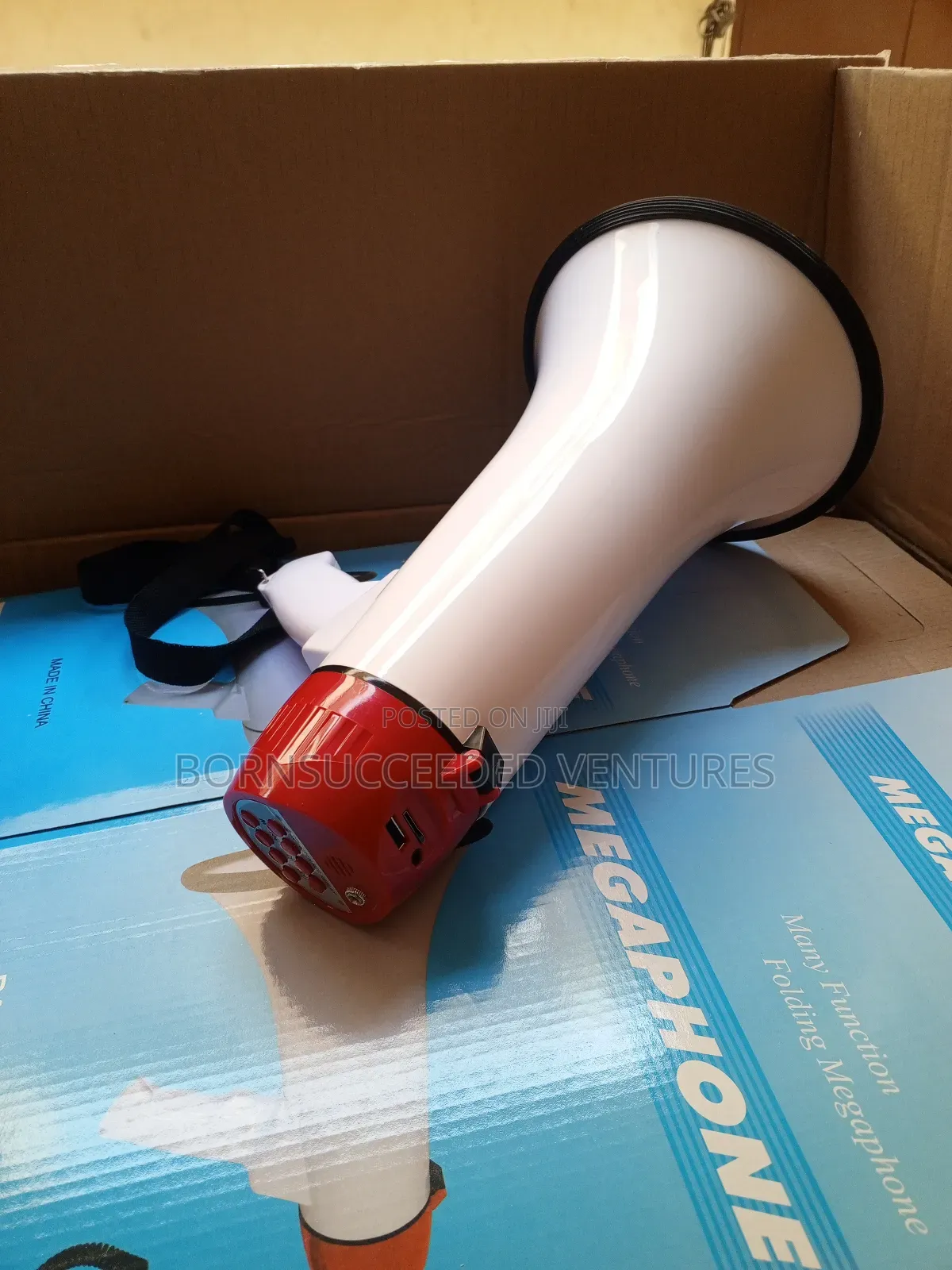 Megaphone With Bluetooth and Usb Slot( Rechargeable)
