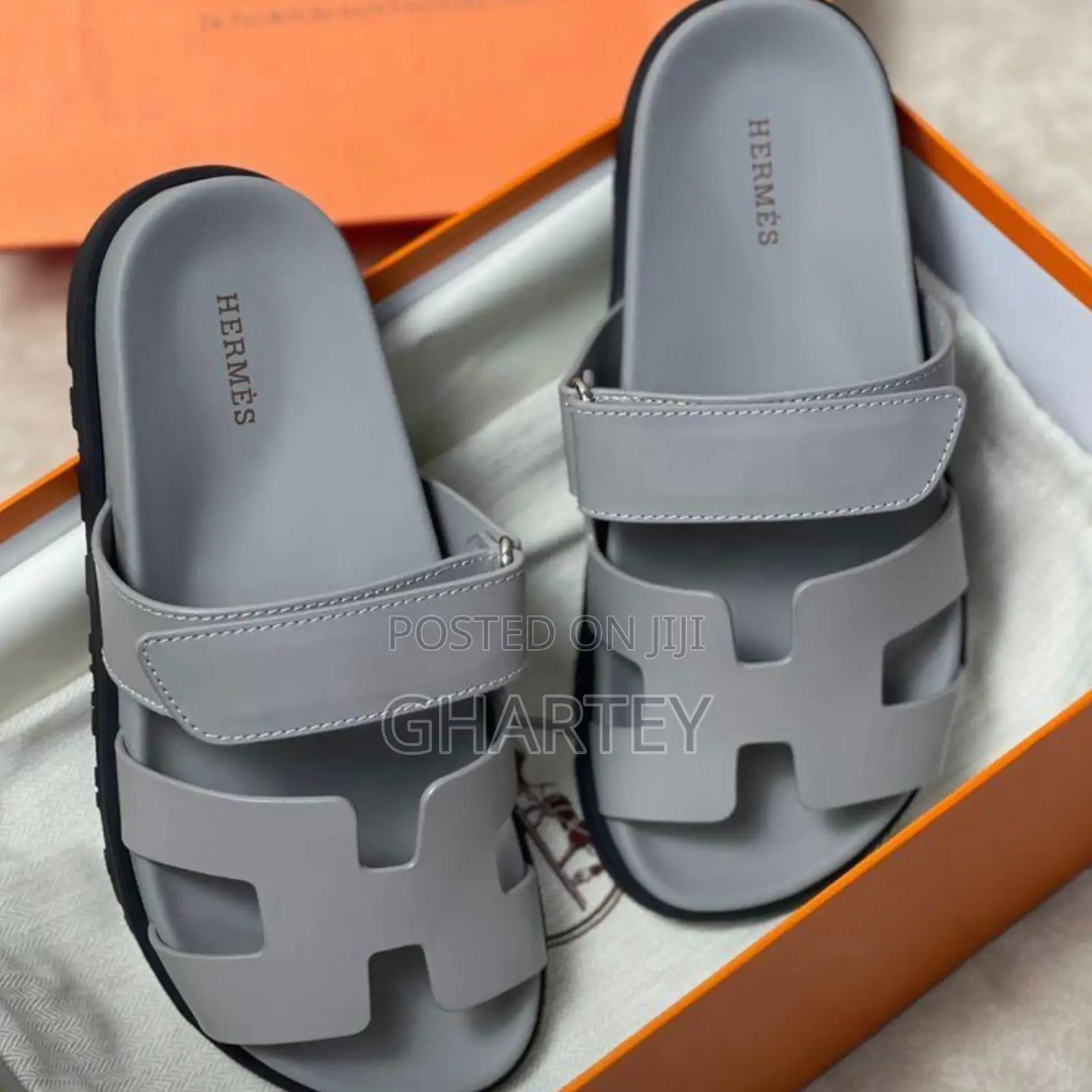Hermes Casual Sandals for Ladies - Gray