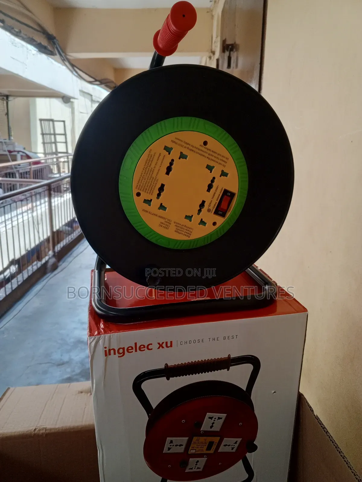 High Quality 25meter Cord Reel Socket