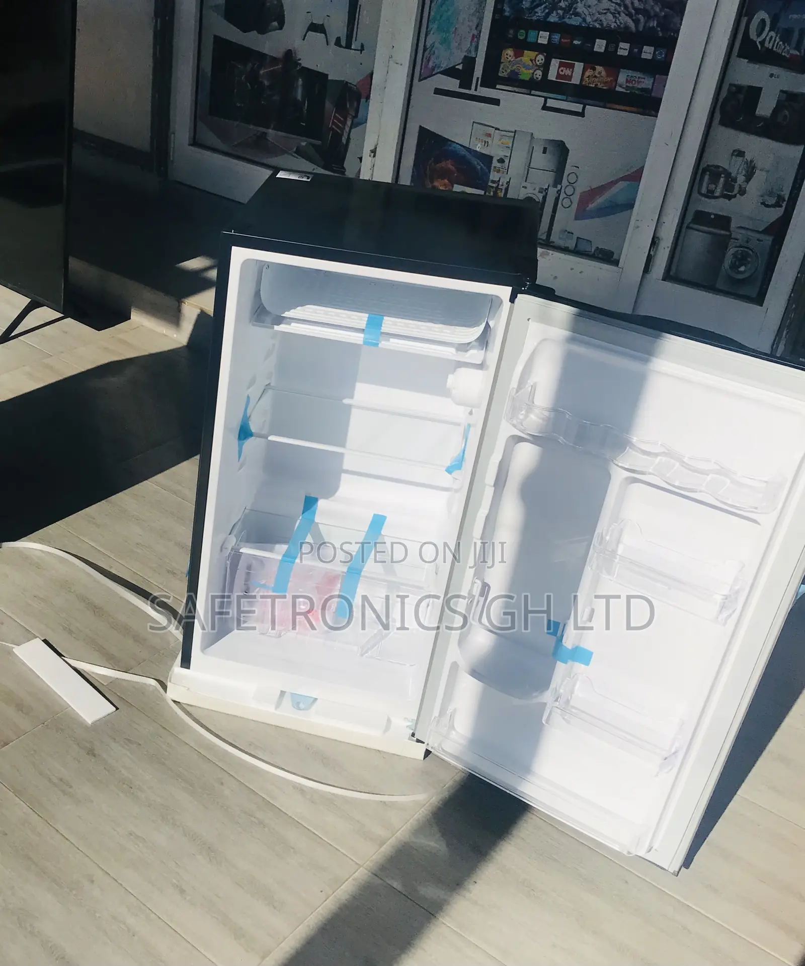 Affordable Neat Pearl Singledoor 80l Top Freezer Tabletop