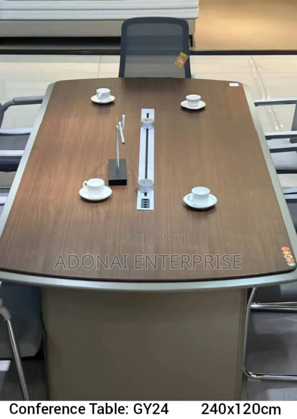 Conference Table Vdhdh34y