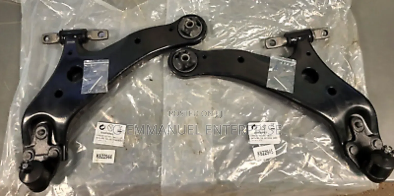Toyota Camry 2013-15 Le Lower Arm Complete. Original.