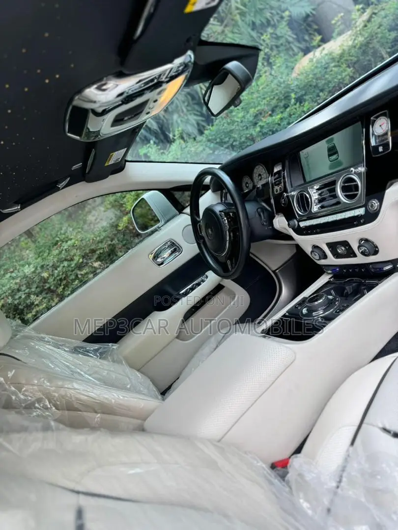 Rolls-Royce Wraith 6.6 RWD 2016 White