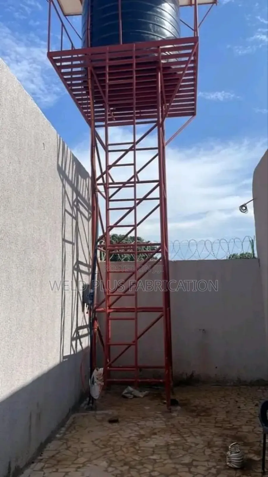 Strong Poly Tank Stand