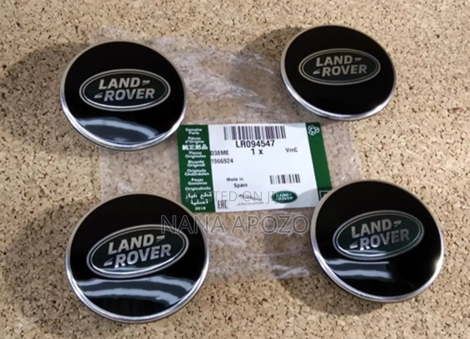 Land Rover and Range Rover Wheel Cups Black