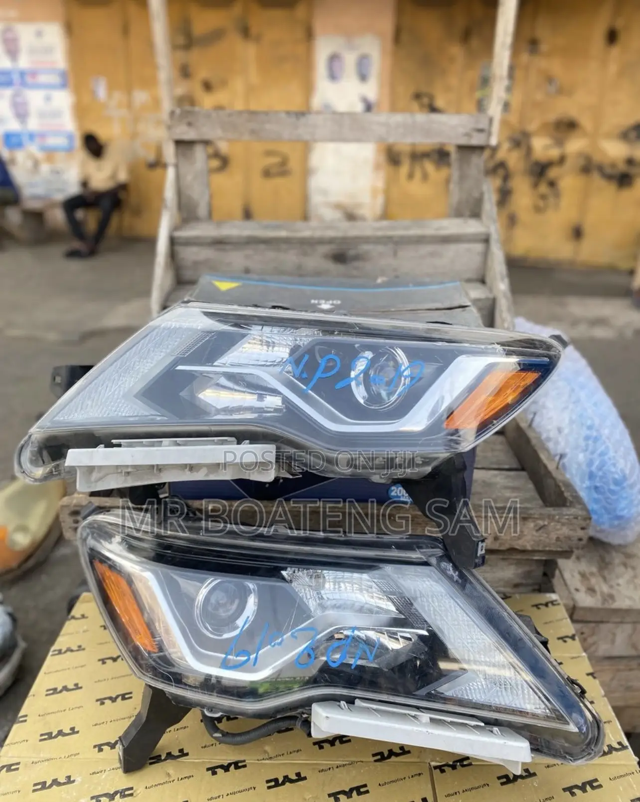 Nissan Pathfinder 2017-2019 Headlight