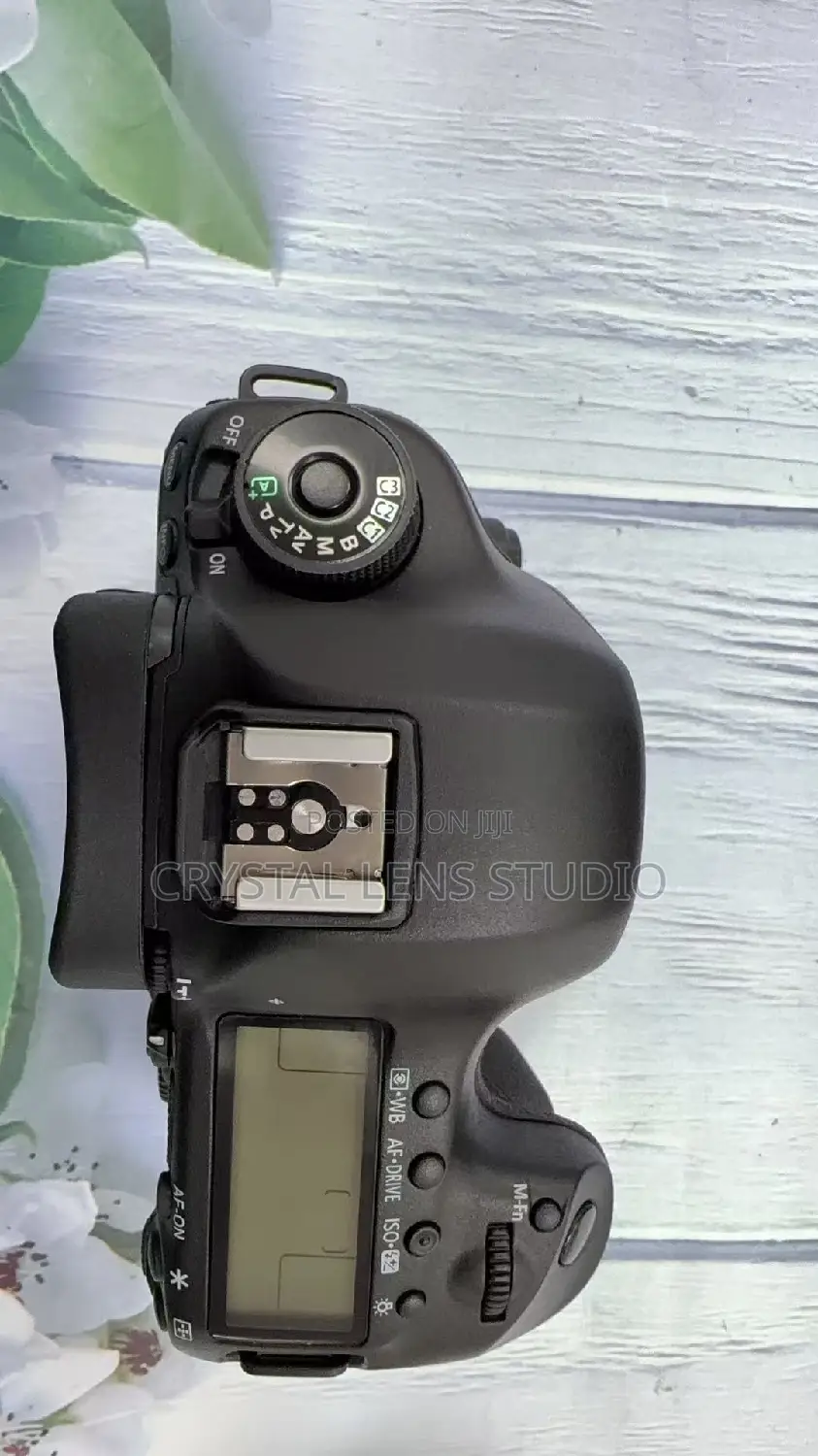 99% New 5d Mark 3 With Bag and Free Sd Card