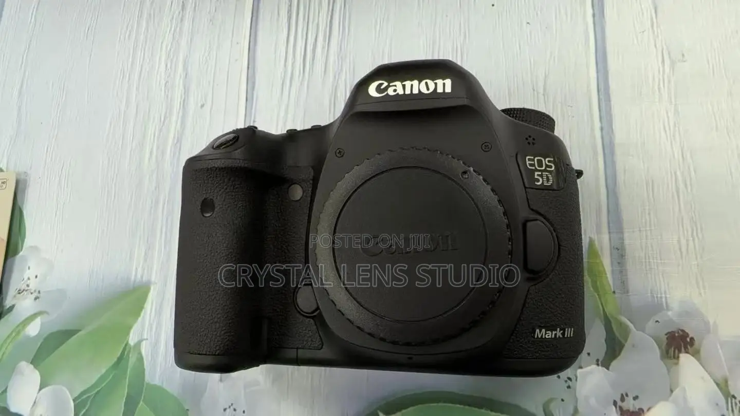 99% New 5d Mark 3 With Bag and Free Sd Card