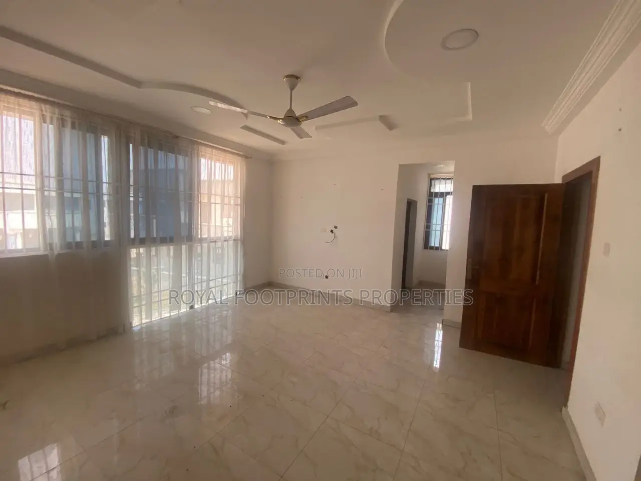 4bdrm Townhouse / Terrace in Luxelooks Properties, East Legon for rent