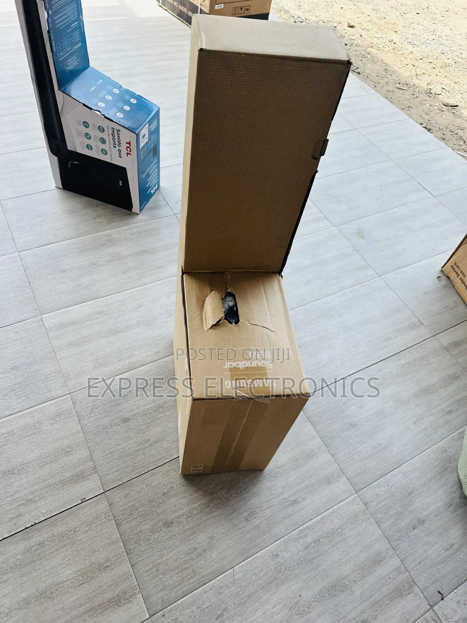 Samsung Ultra Modern Sound Quality B550 410w