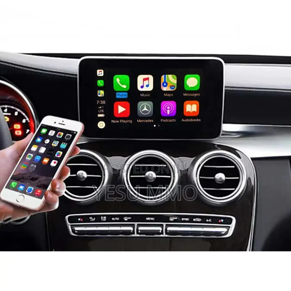 Mercedes Benz C300 Carplay