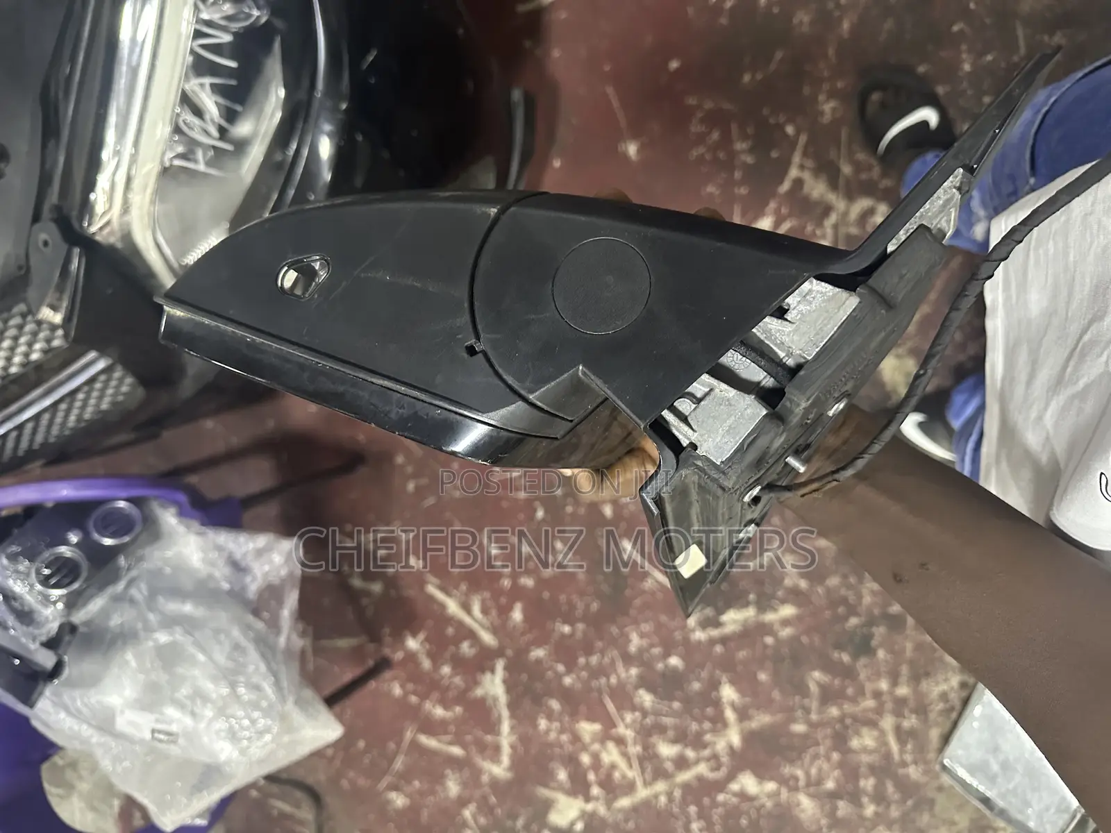 Mercedes Benz Gla250 Side Mirror Available