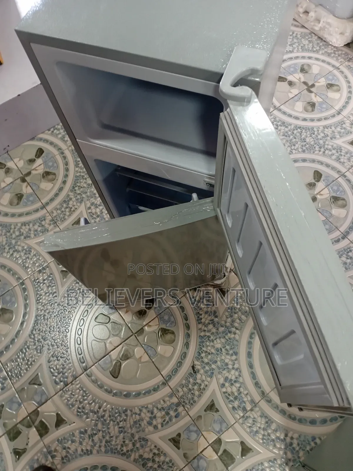 Low Consumption Power Fridge Nasco Top Freezer Nasco