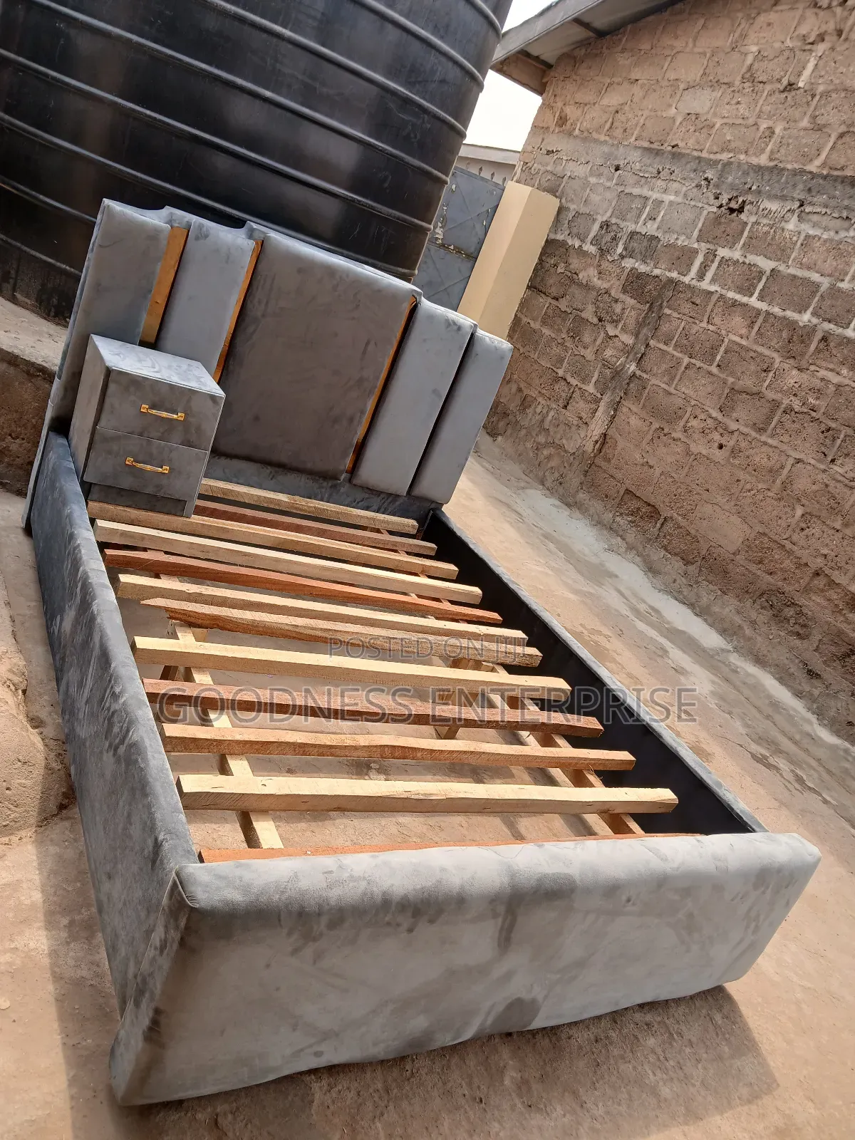 Double Bed With Drawer