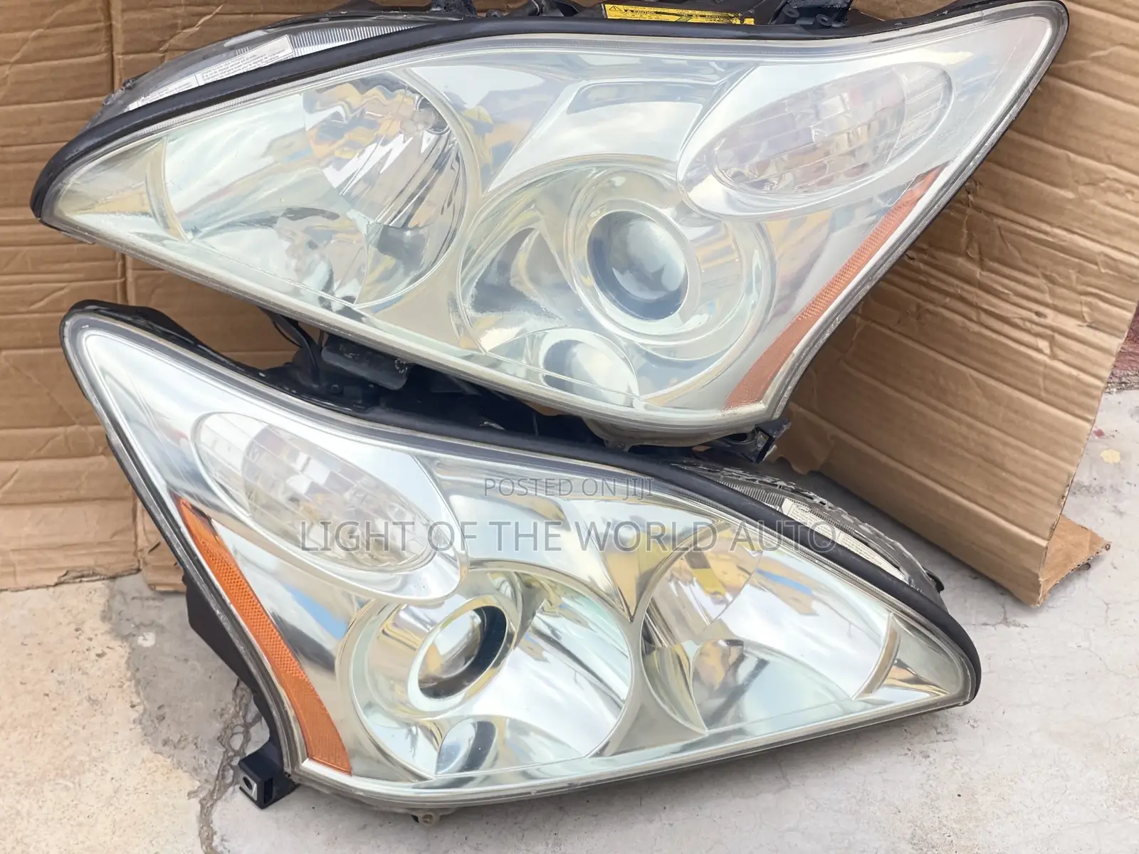 Lexus RX350 Headlight Charger Type Available