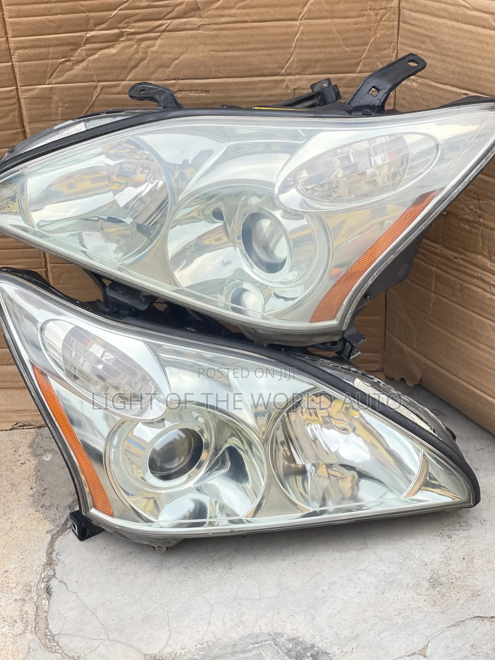Lexus RX350 Headlight Charger Type Available