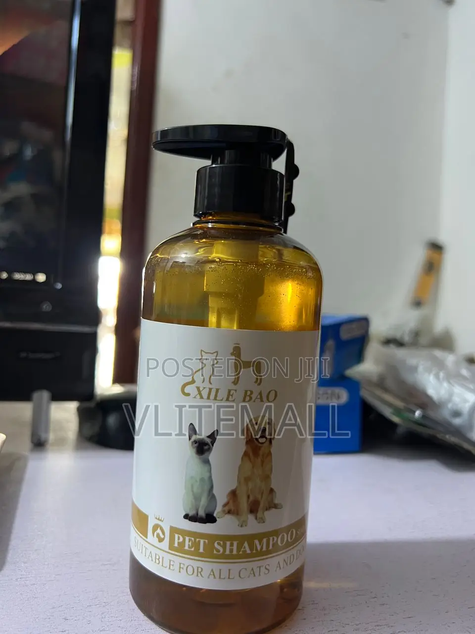Xile Bao Pet Shampoo. Cat and Dogs