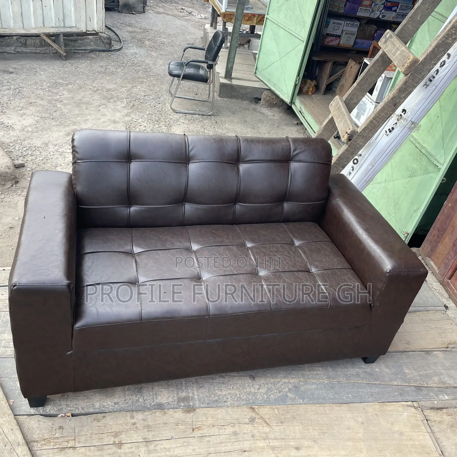2in1 Sofa Made With Solid Leather And Foam// Durable And Luxurious