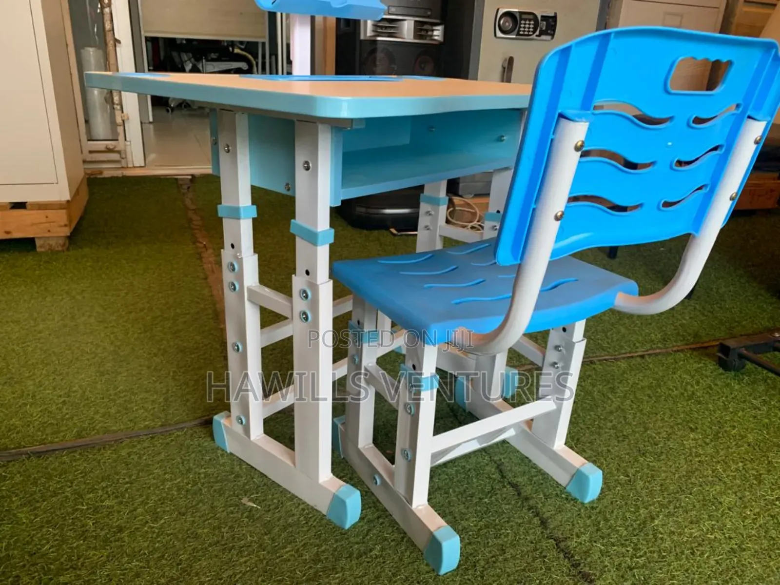 Kid's Study Table With Chair