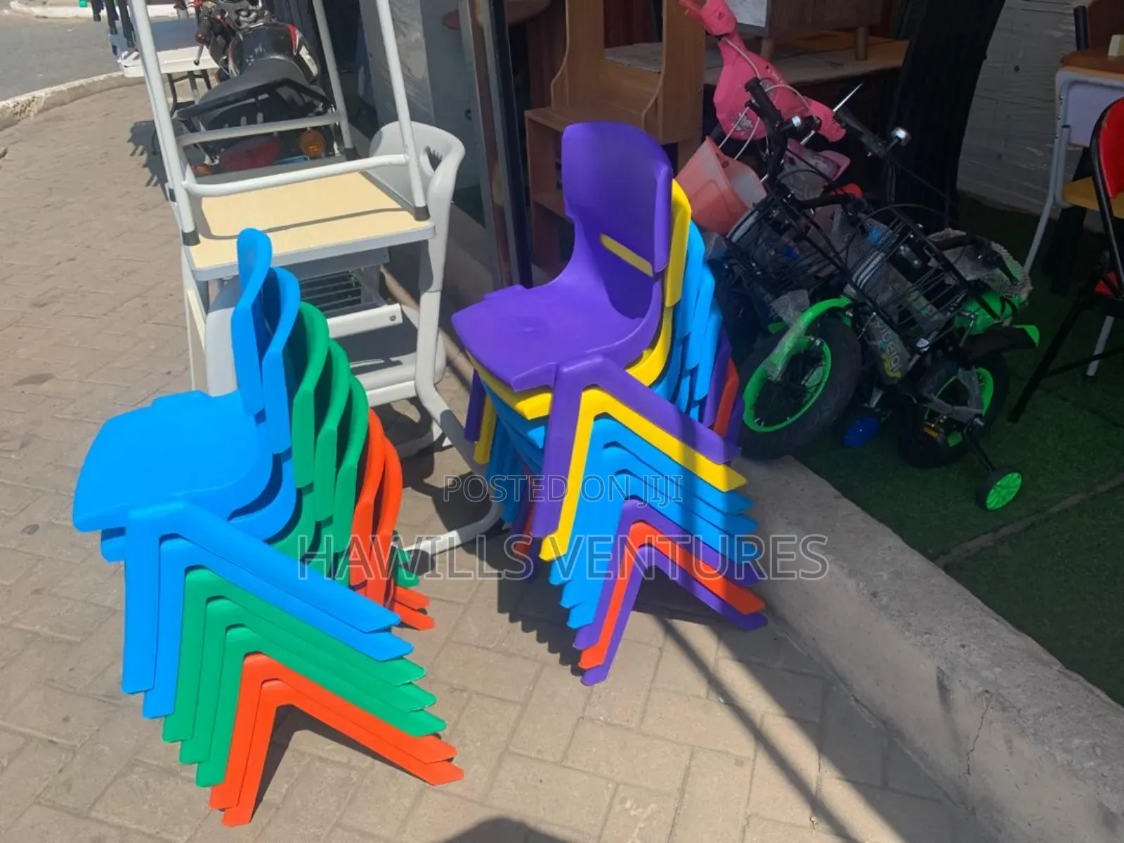 Kid's Plastic Chair