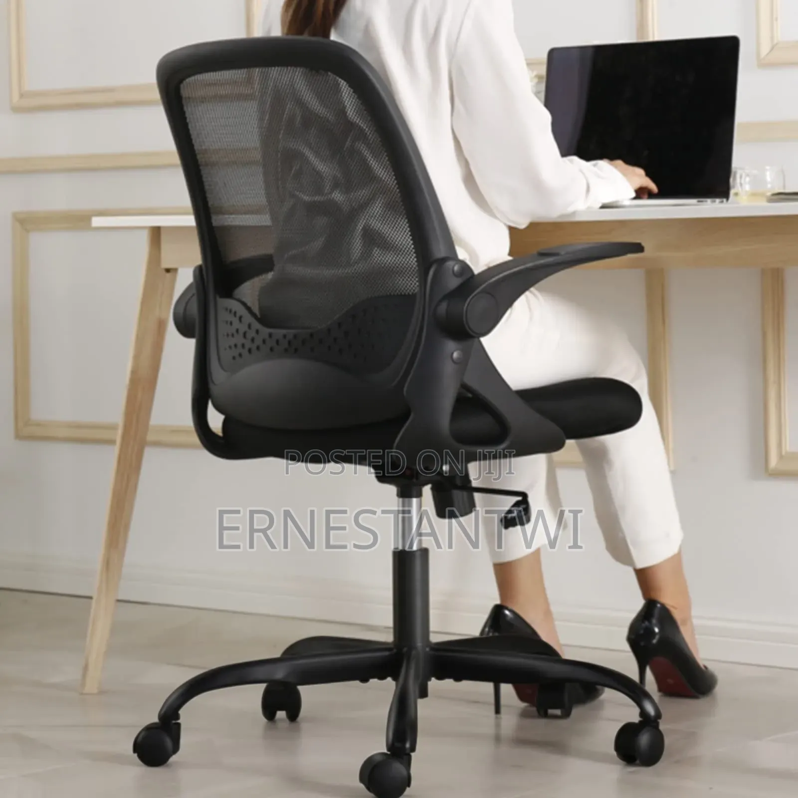Office Chair With Foldable Armrest