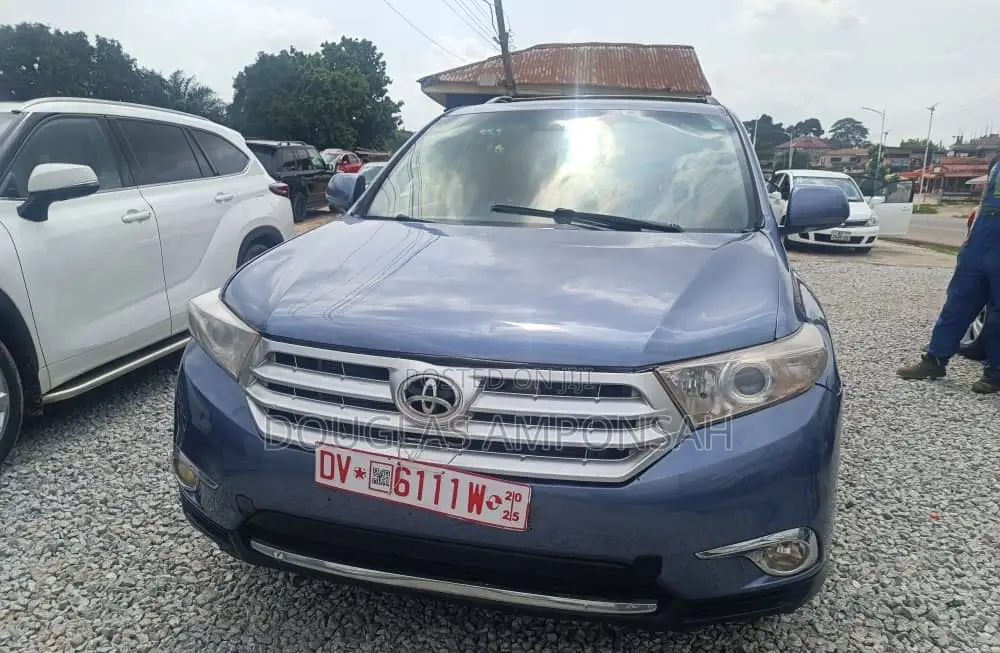 Toyota Highlander 2013 Blue