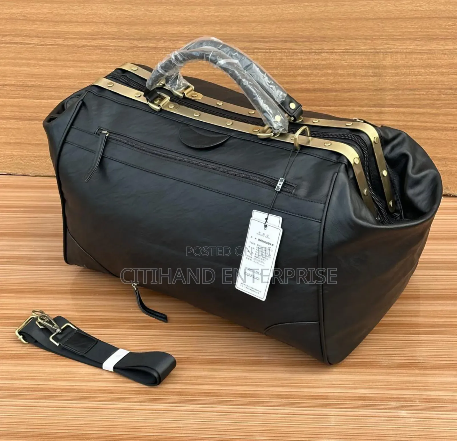 Travelling Bags - Very Quality