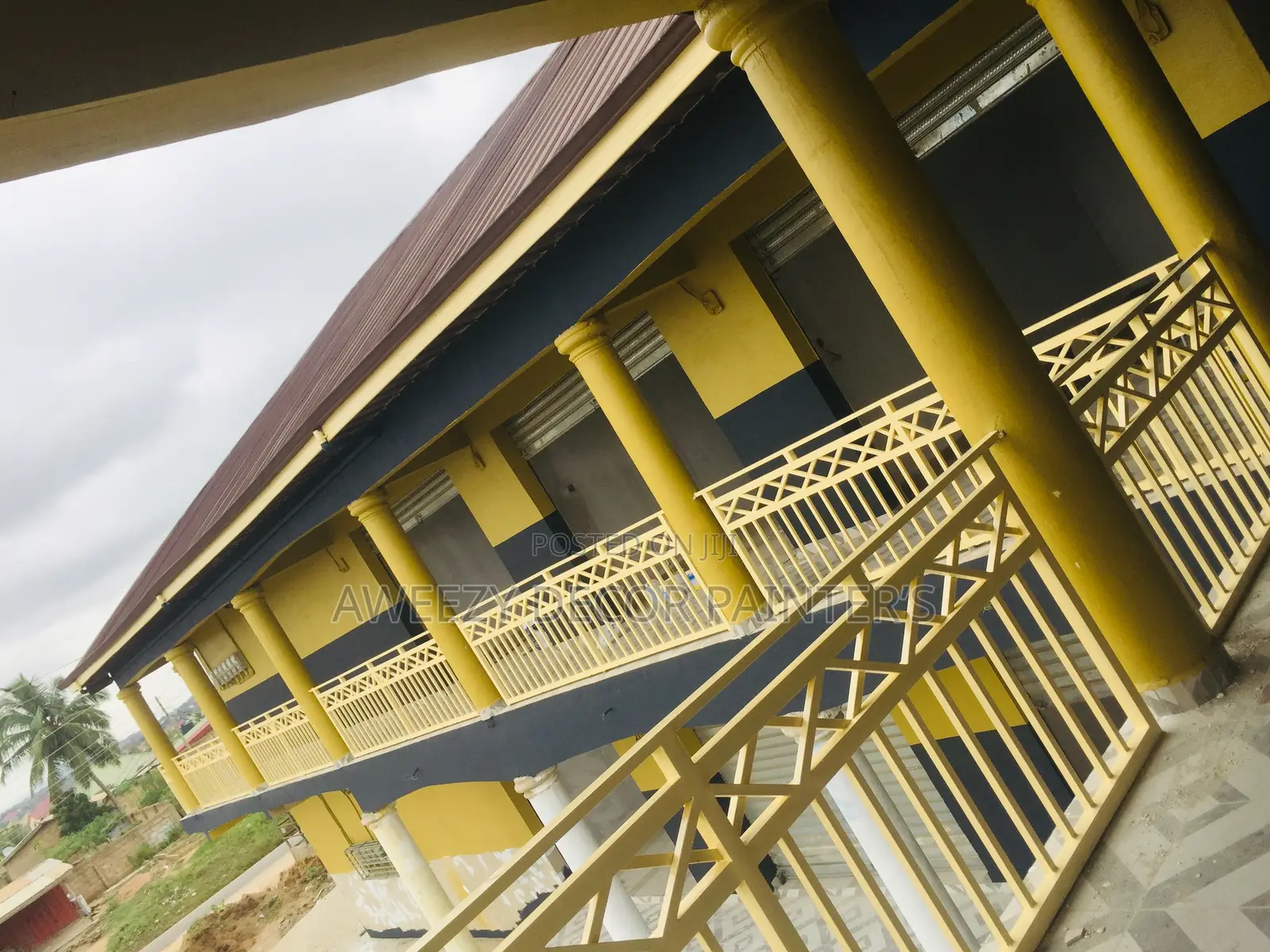 Graffiato Paint and Installation Ongoing on Cool Price