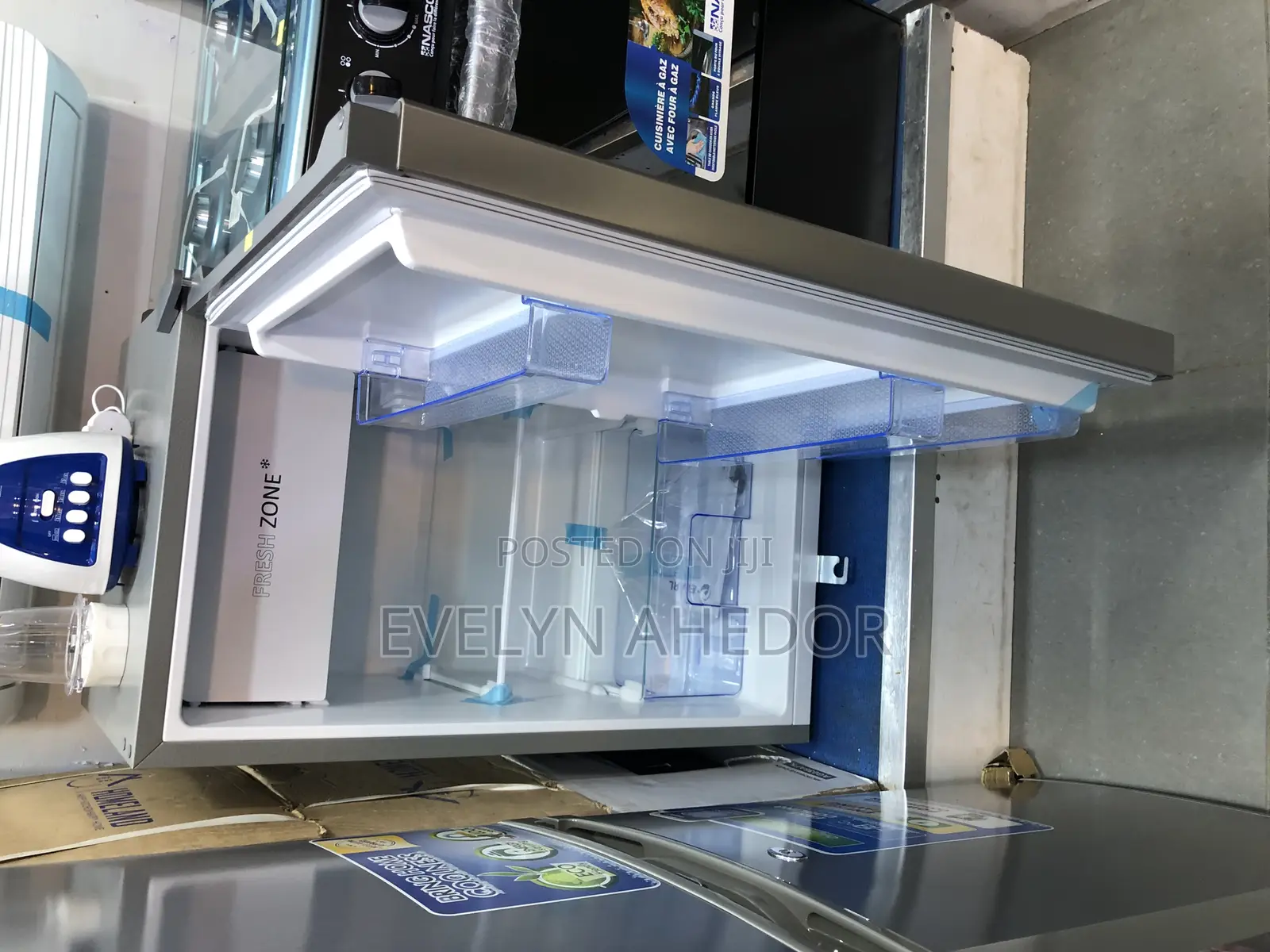 Pearl Single Door Table Top Fridge 91 Liters With Ice Maker