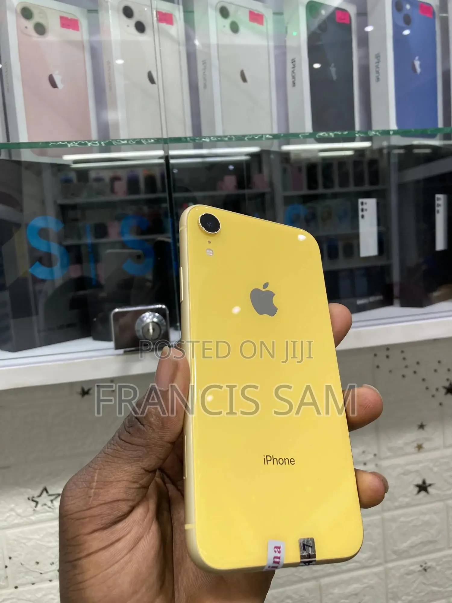 New Apple iPhone XR 128 GB Yellow