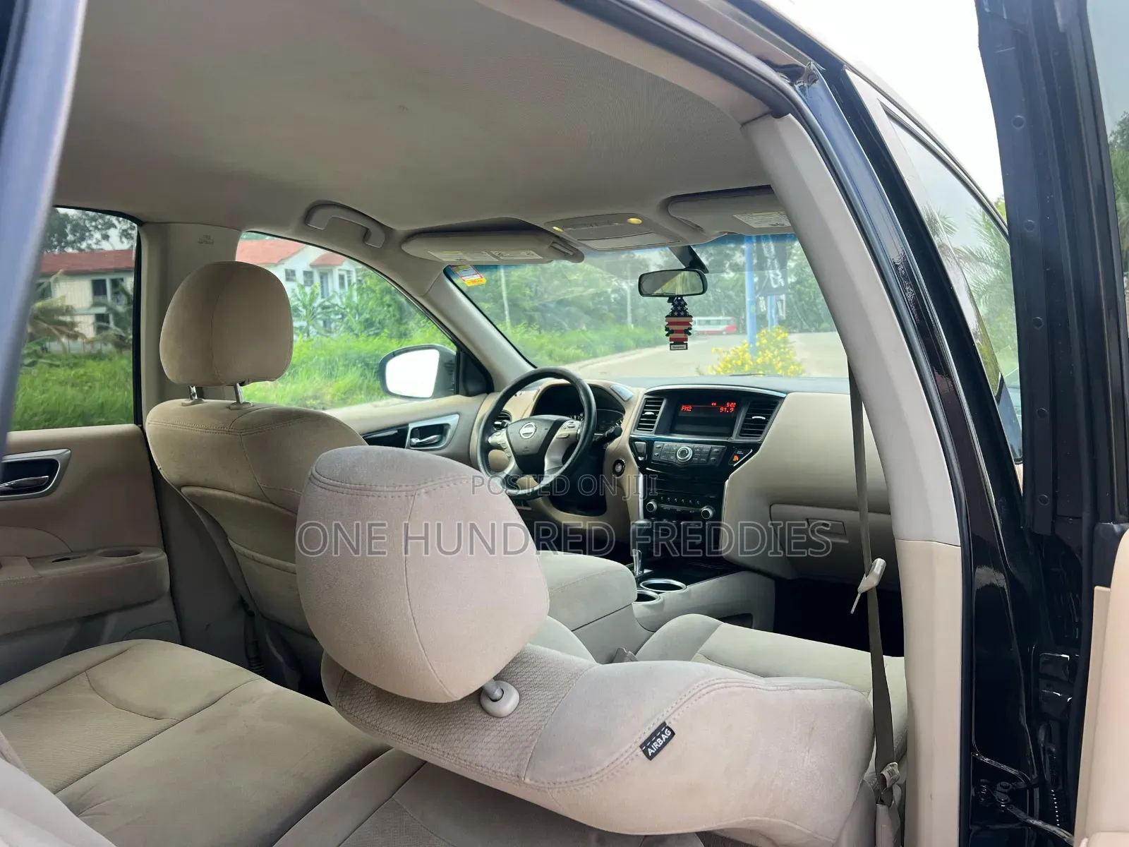 Nissan Pathfinder S 4dr 4x4 (3.5L 6cyl) 2016 Black