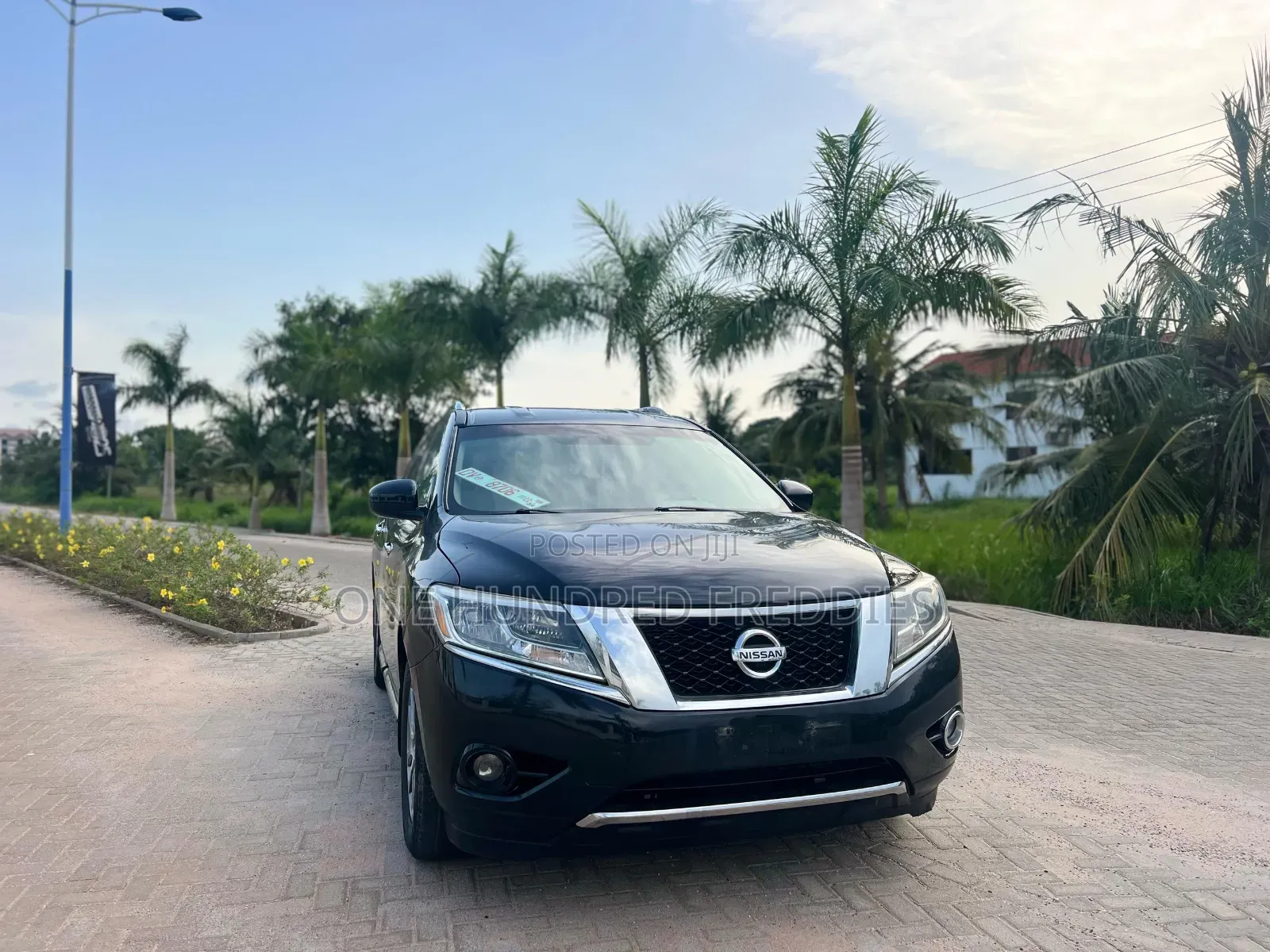 Nissan Pathfinder S 4dr 4x4 (3.5L 6cyl) 2016 Black