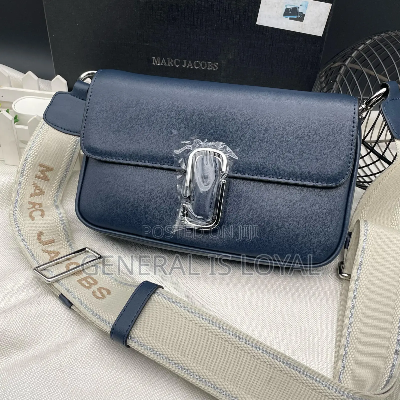 Marc Jacobs Crossbody/ Side Bag
