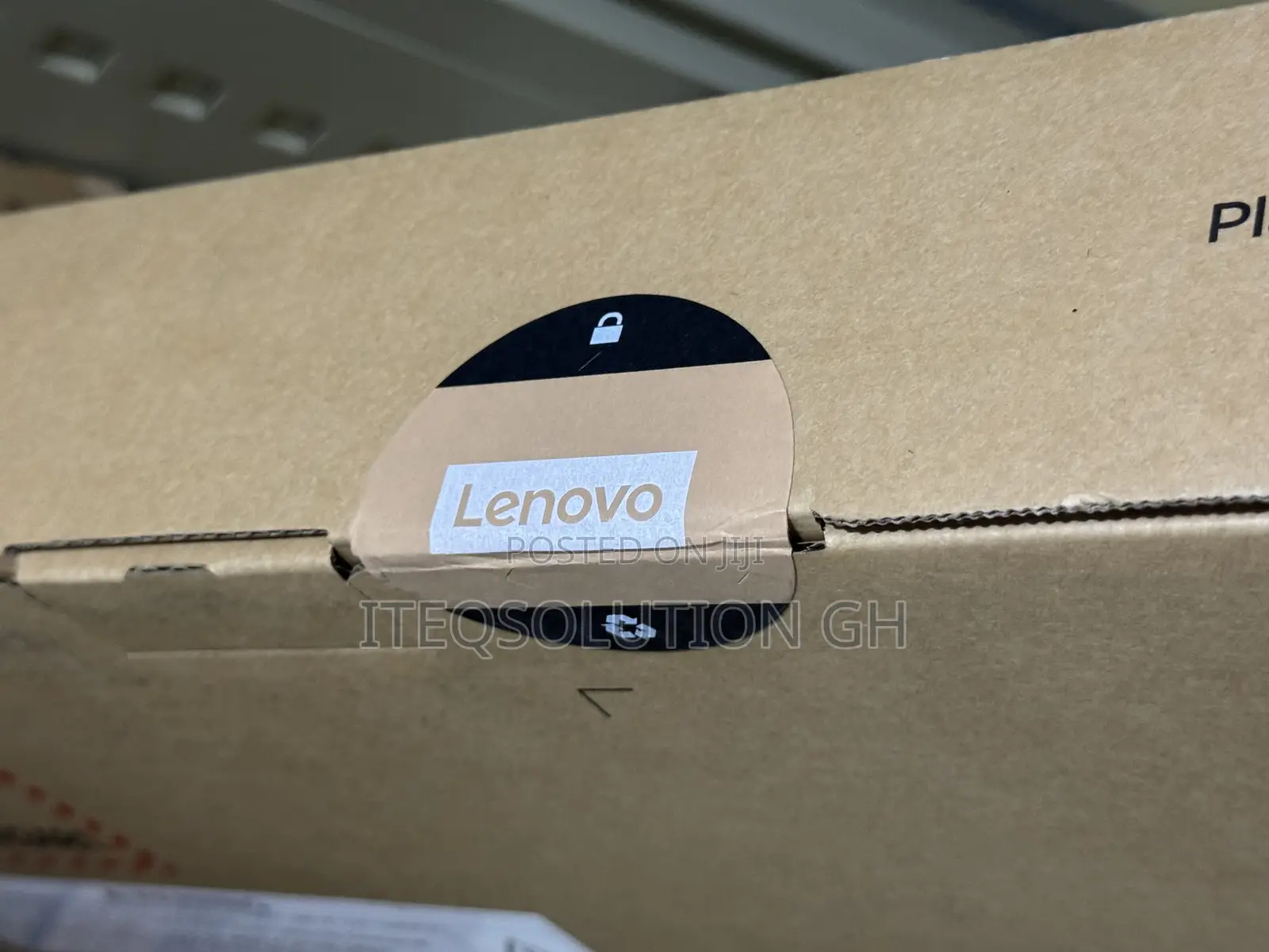 New Laptop Lenovo Yoga 7i 16GB Intel Core Ultra 7 SSD 1T