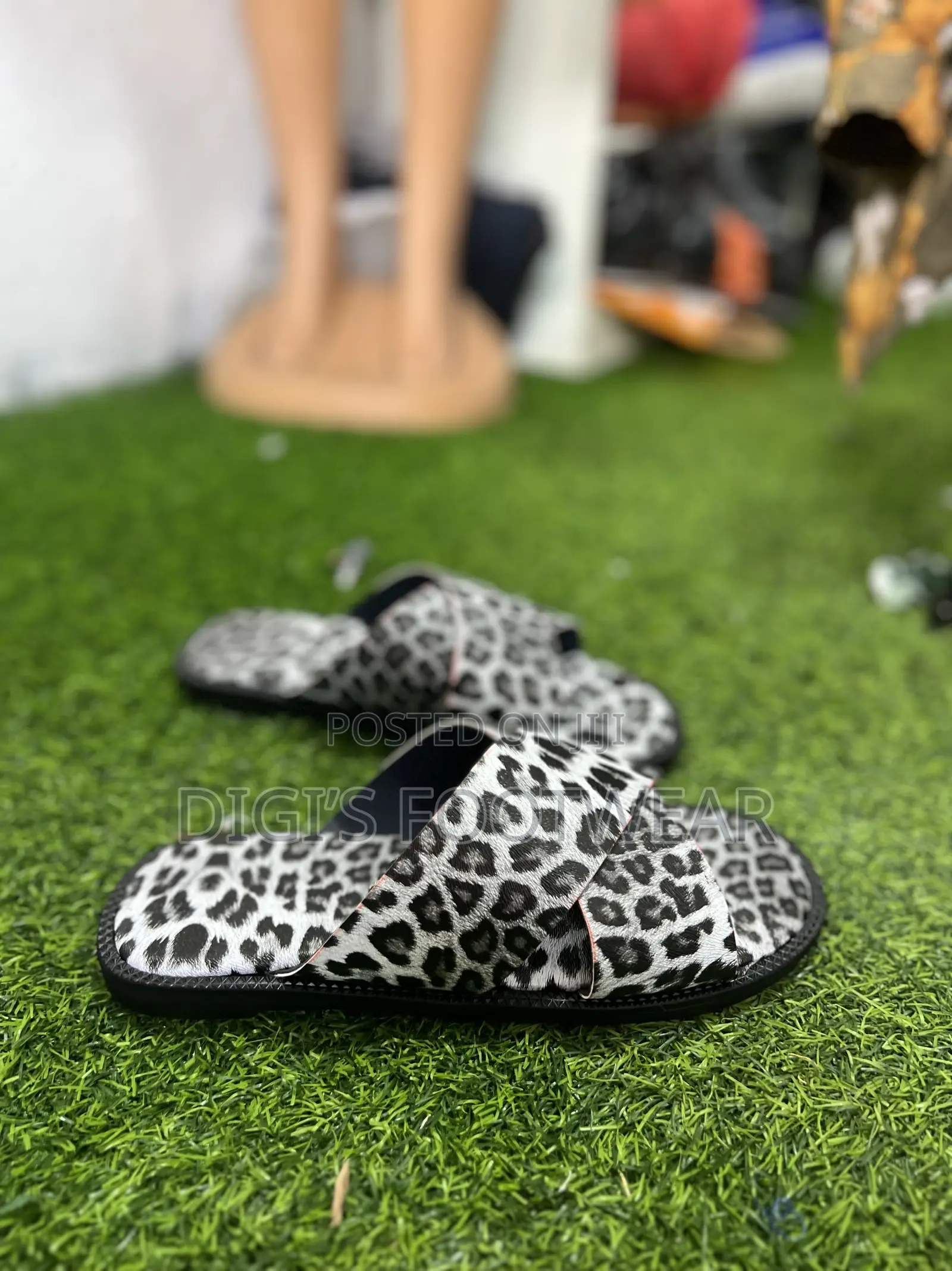 Tiger Skin Print Slippers