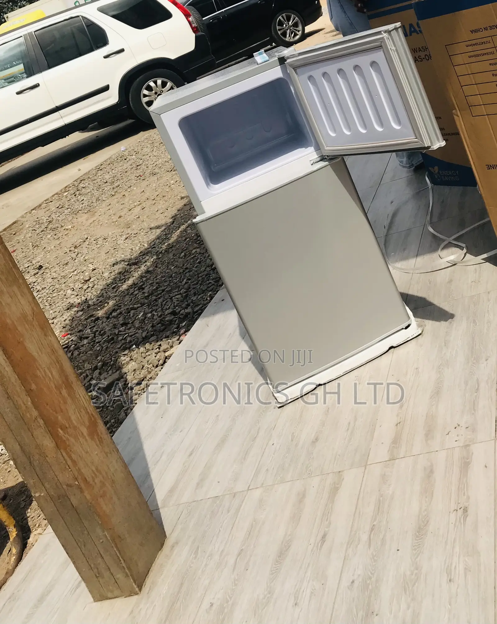 Reliable Fast Nasco 90l Doubledoor Top Freezer Grey Fridge
