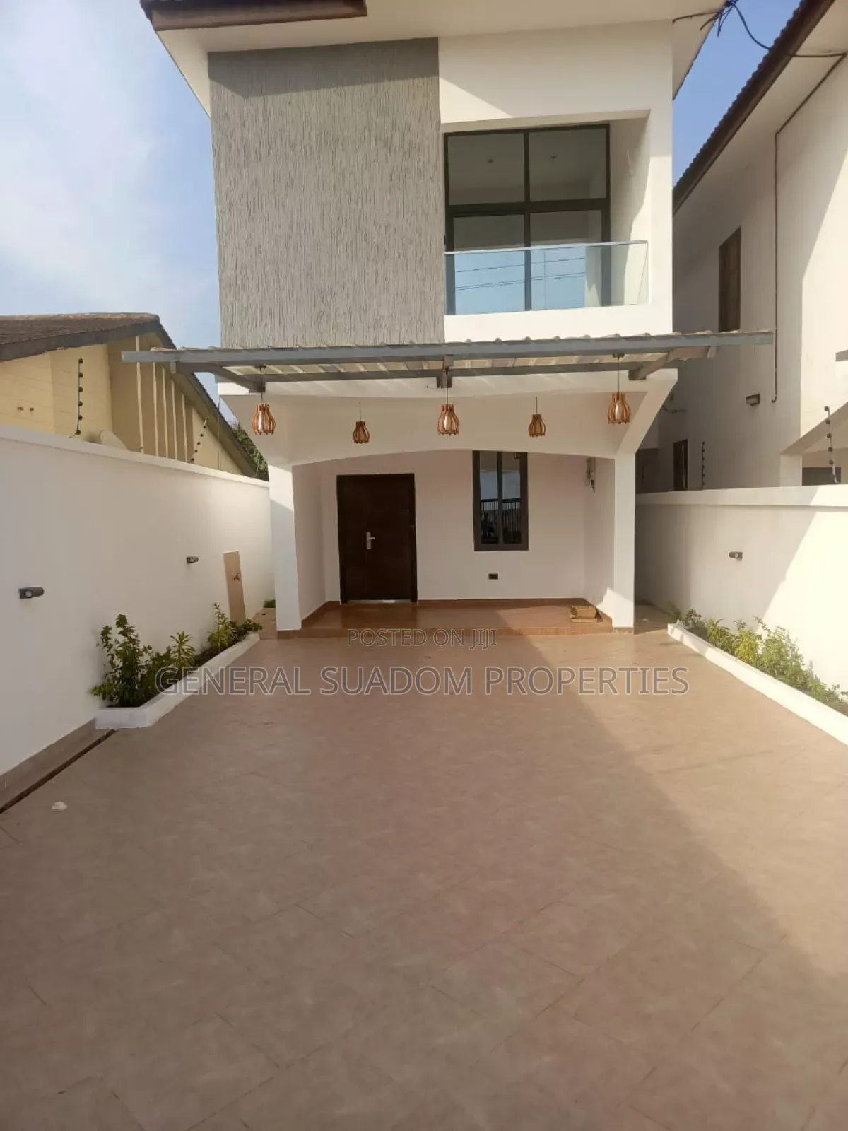 3bdrm Duplex in Suadom Properties, Baatsona Total for rent