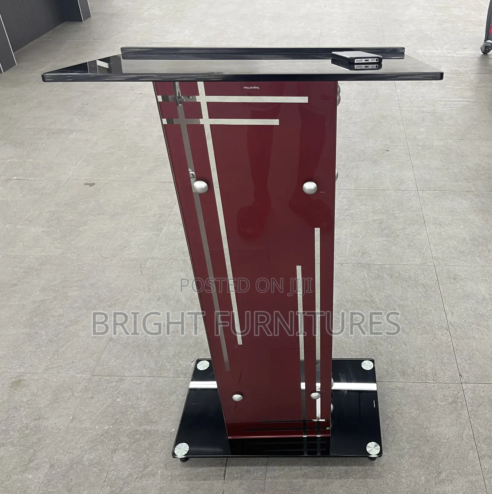 Quality Glass Pulpit Available in Different Sizes