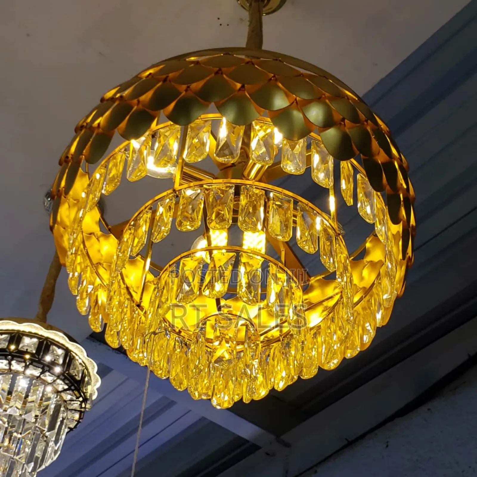 Golden E14 Mini Chandelier Light .