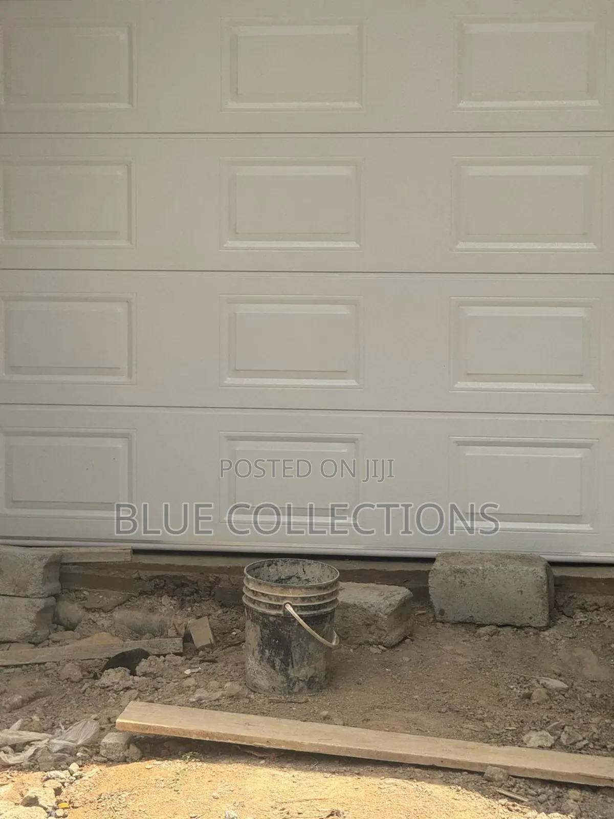 Automated Garage Door With Fanlight and Remote