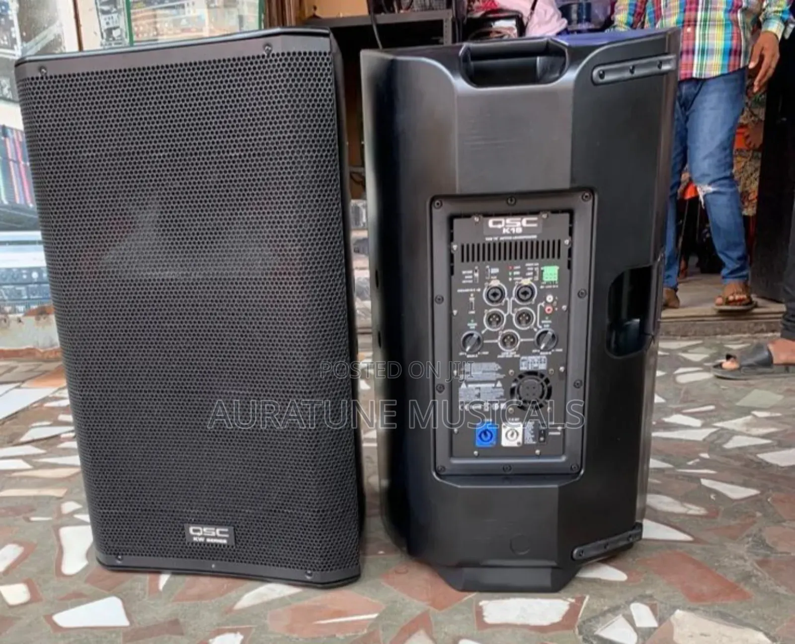 QSC .2 Powered Speakers 15inches Powered Speakers