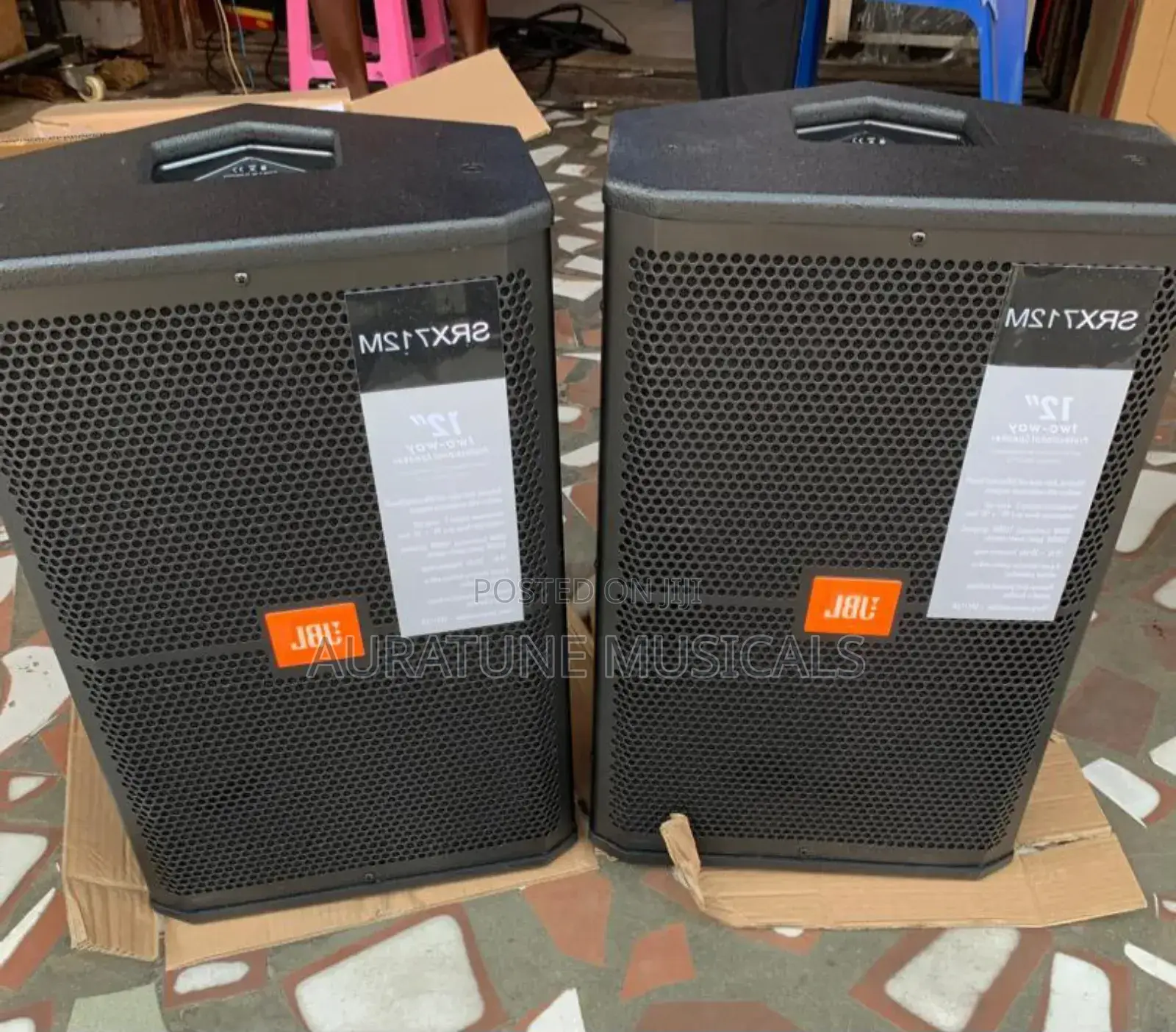 JBL Srx712m Unpowered Stage Monitors Speaker.