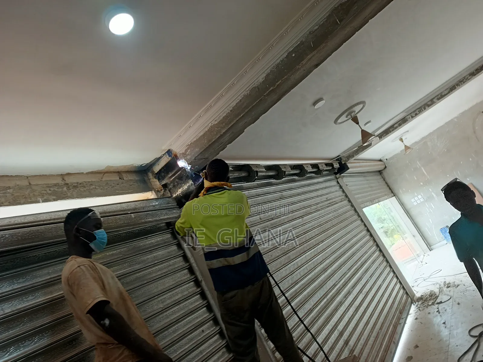 Shutter Roller Gate Installation