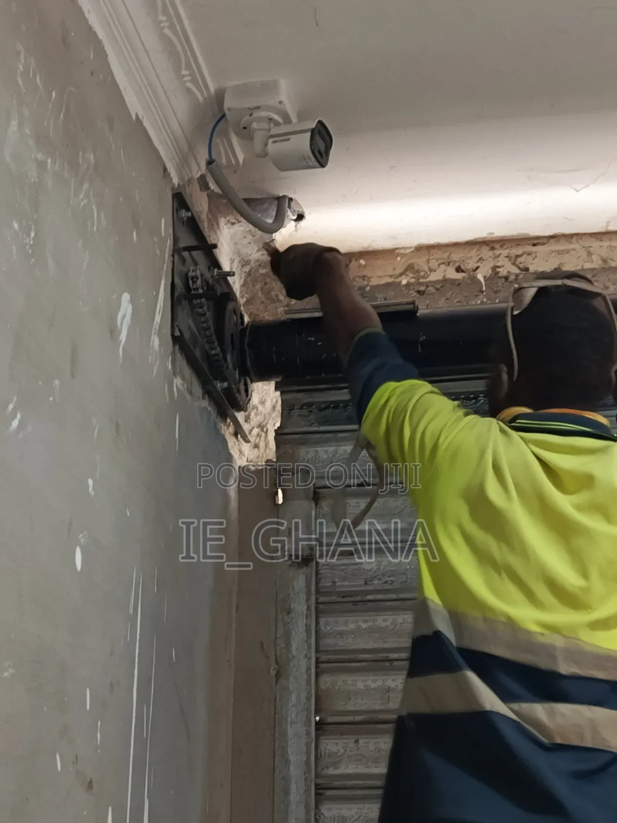 Shutter Roller Gate Installation