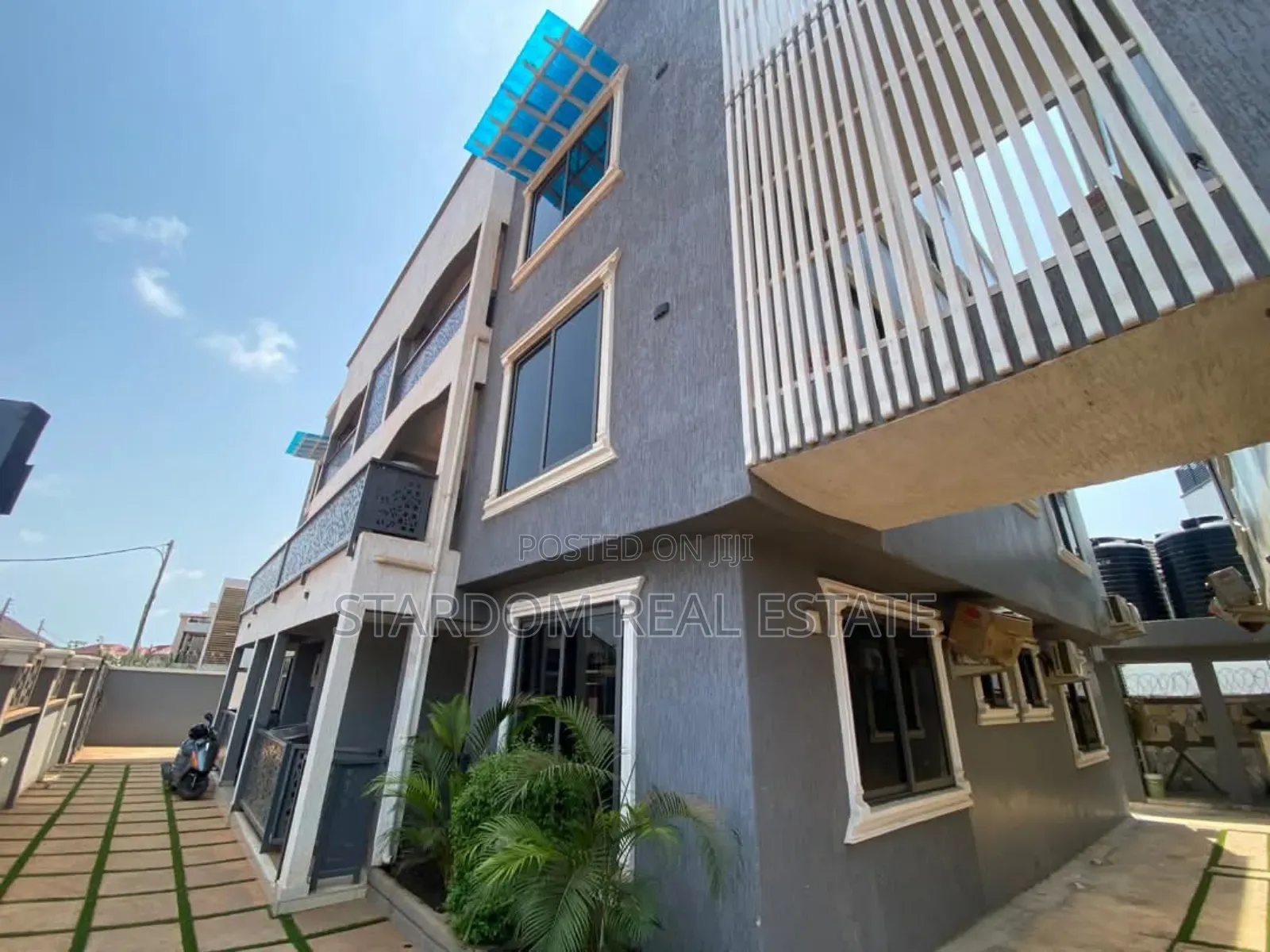 2bdrm Apartment in East Airport, Spintex for rent
