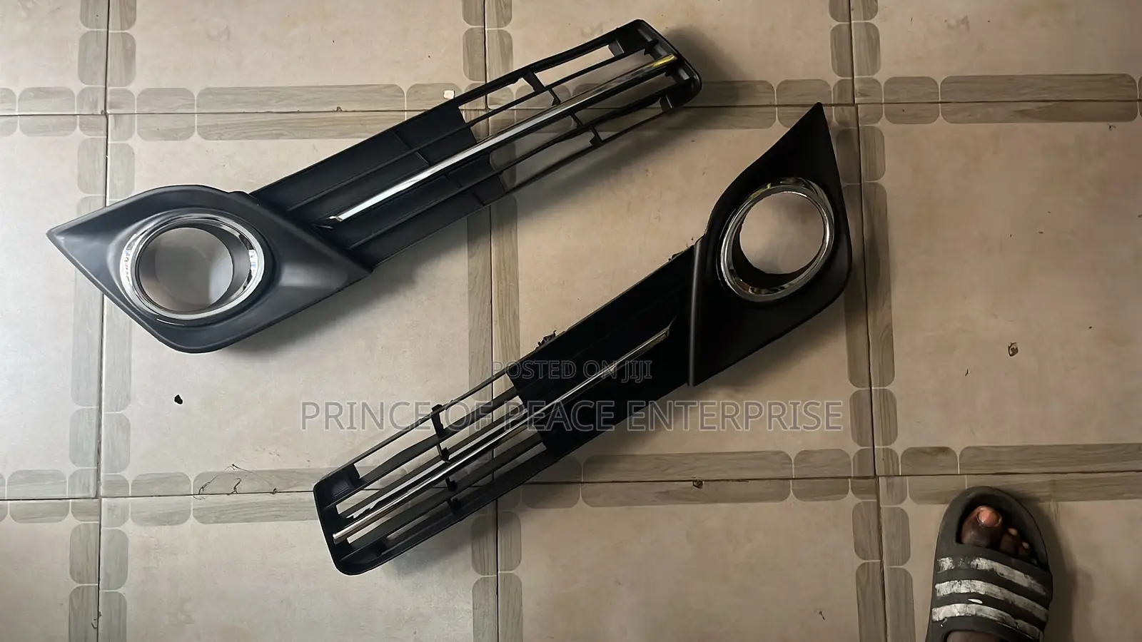2012 2013 2014 Toyota Camry Se Foglight Covers