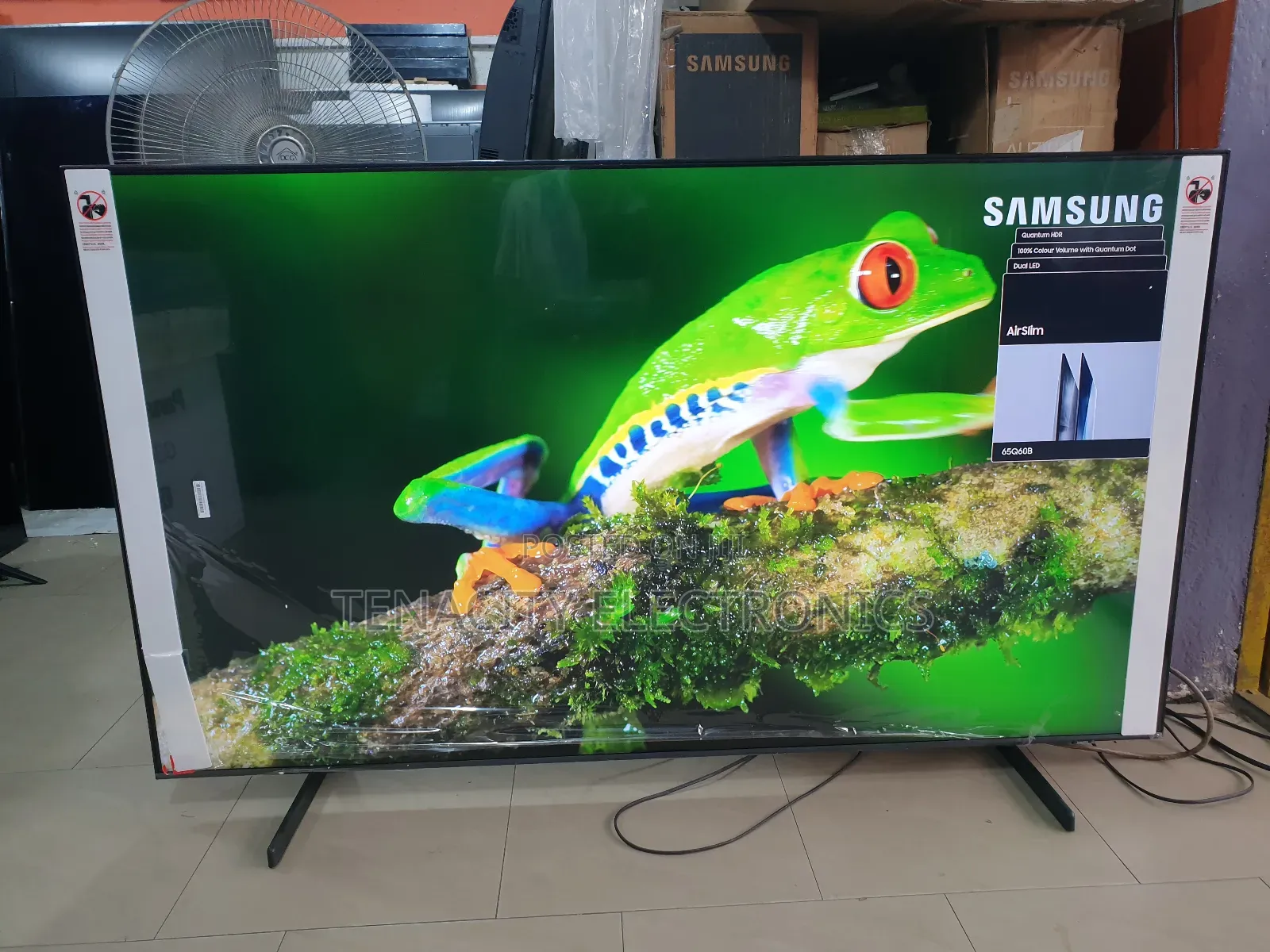 New 65"Airslim Qled Samsung Uhd HDR Smart Satellite Tv