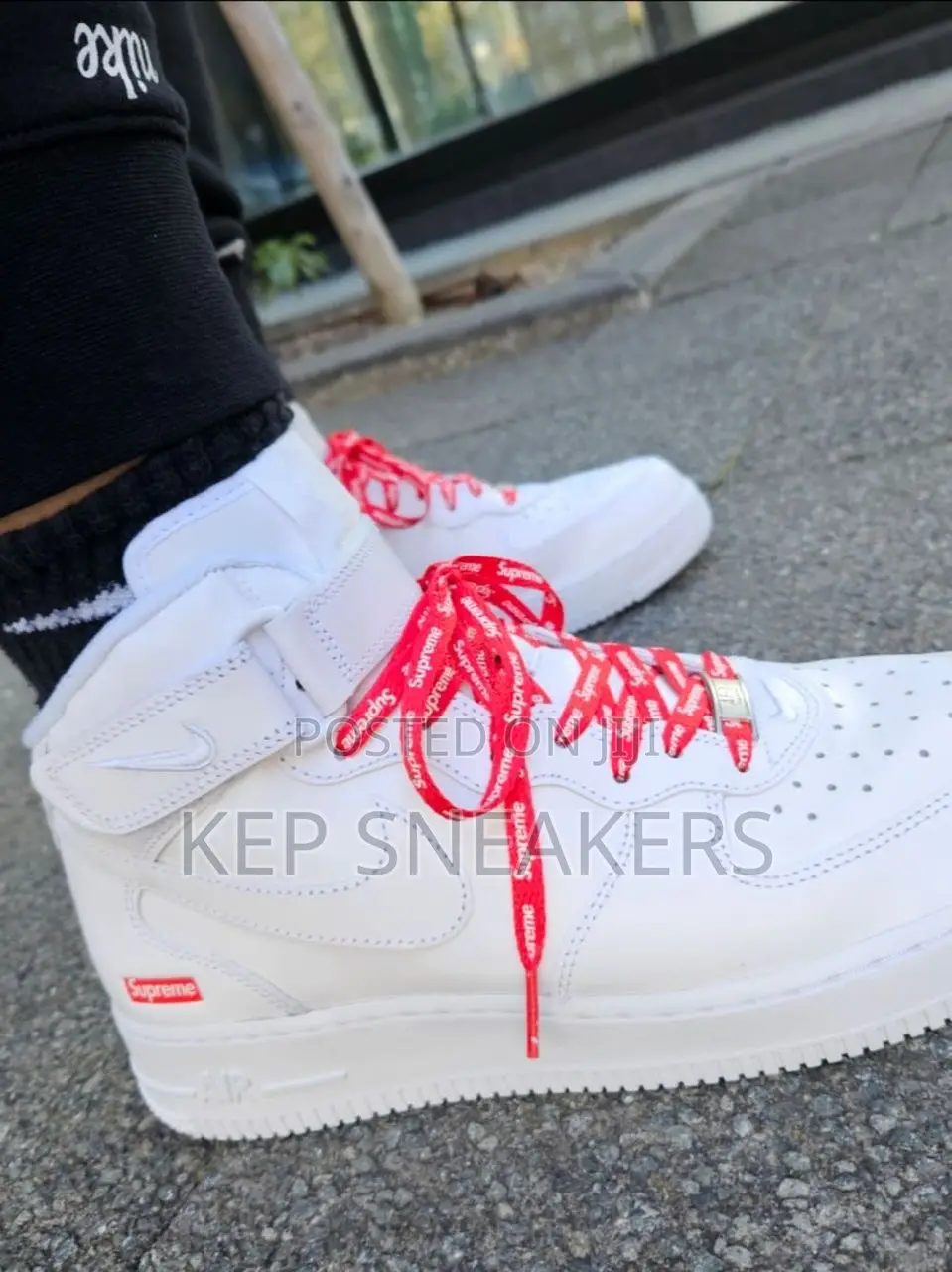 Af1 Mid Triple White X Supreme