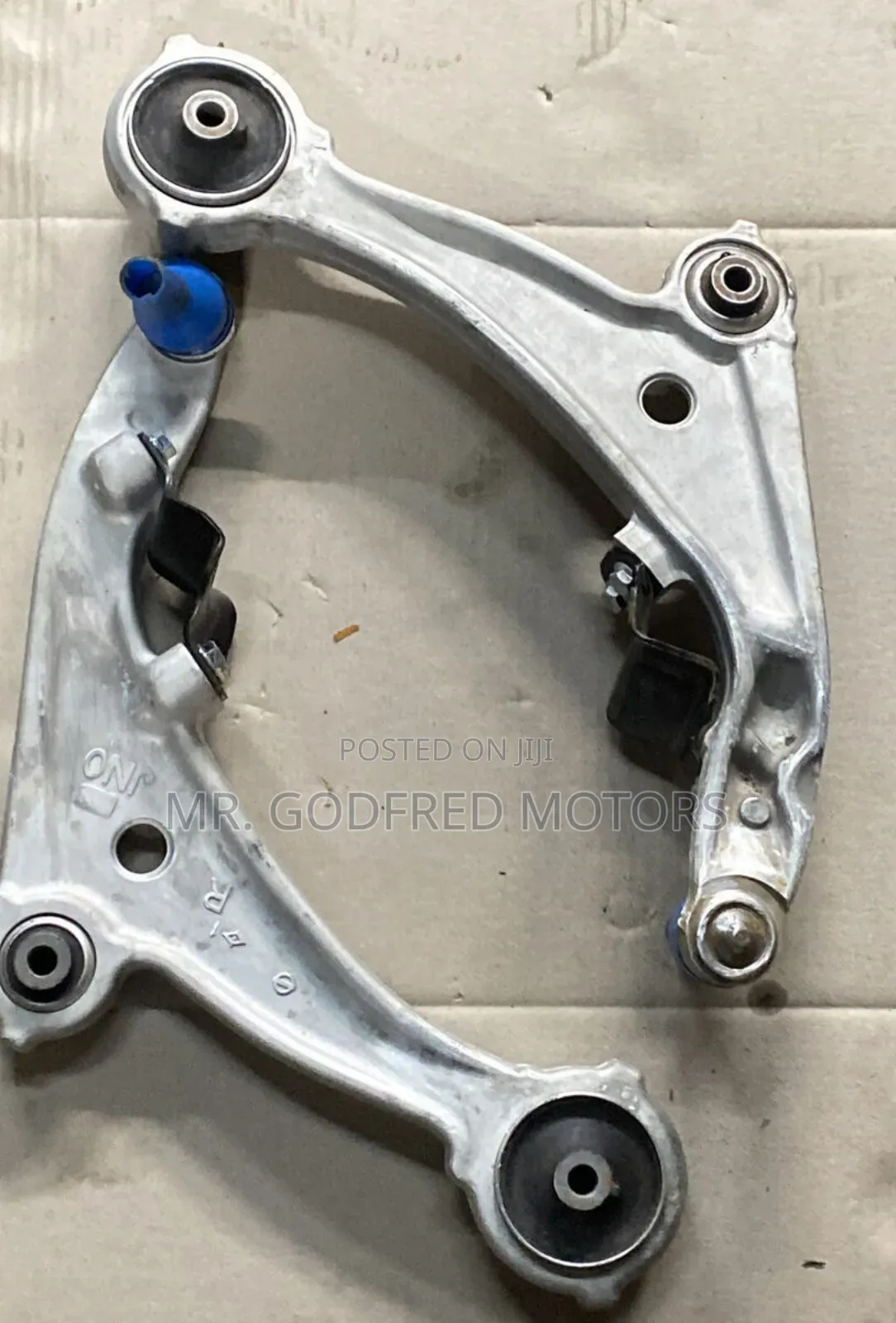 Nissan Murano 2015 Lower Control Arm Pair. Original